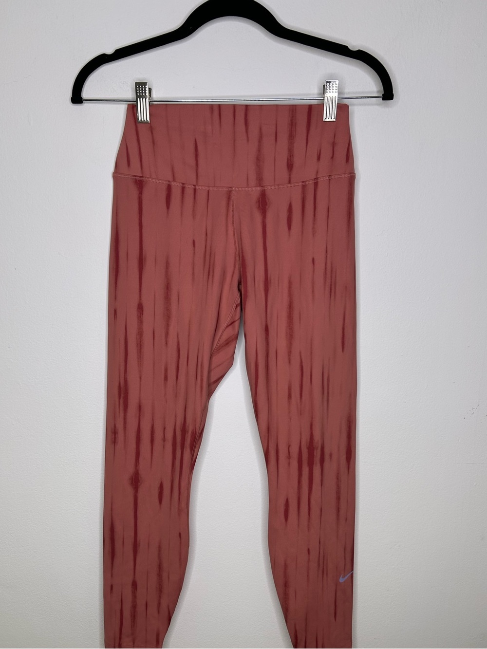 NWT Nike One Women's High-Waisted 7/8 Printed Leggings Size Medium - Picture 11 of 11